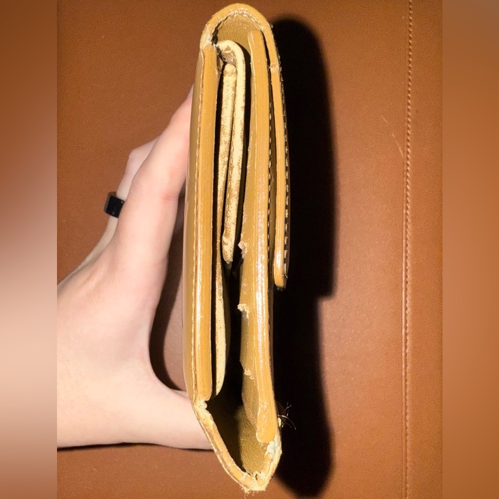 Louis Vuitton Gold Matte Vernis Porte-Tresor International Wallet - Picture 4 of 15
